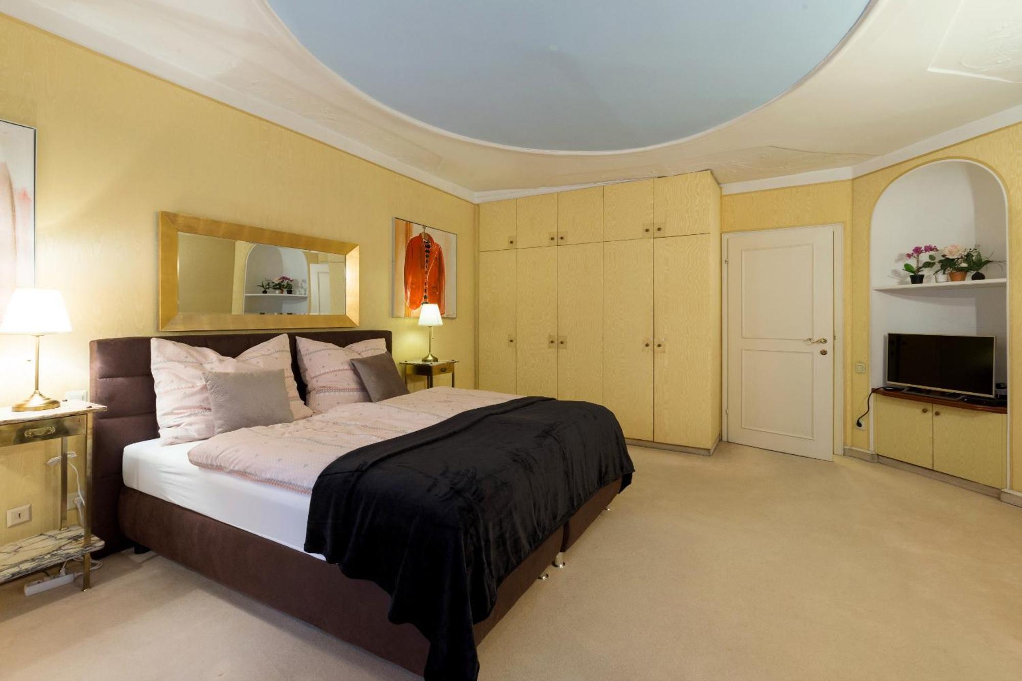 Apartment Sonnenfelsgasse Виена Екстериор снимка