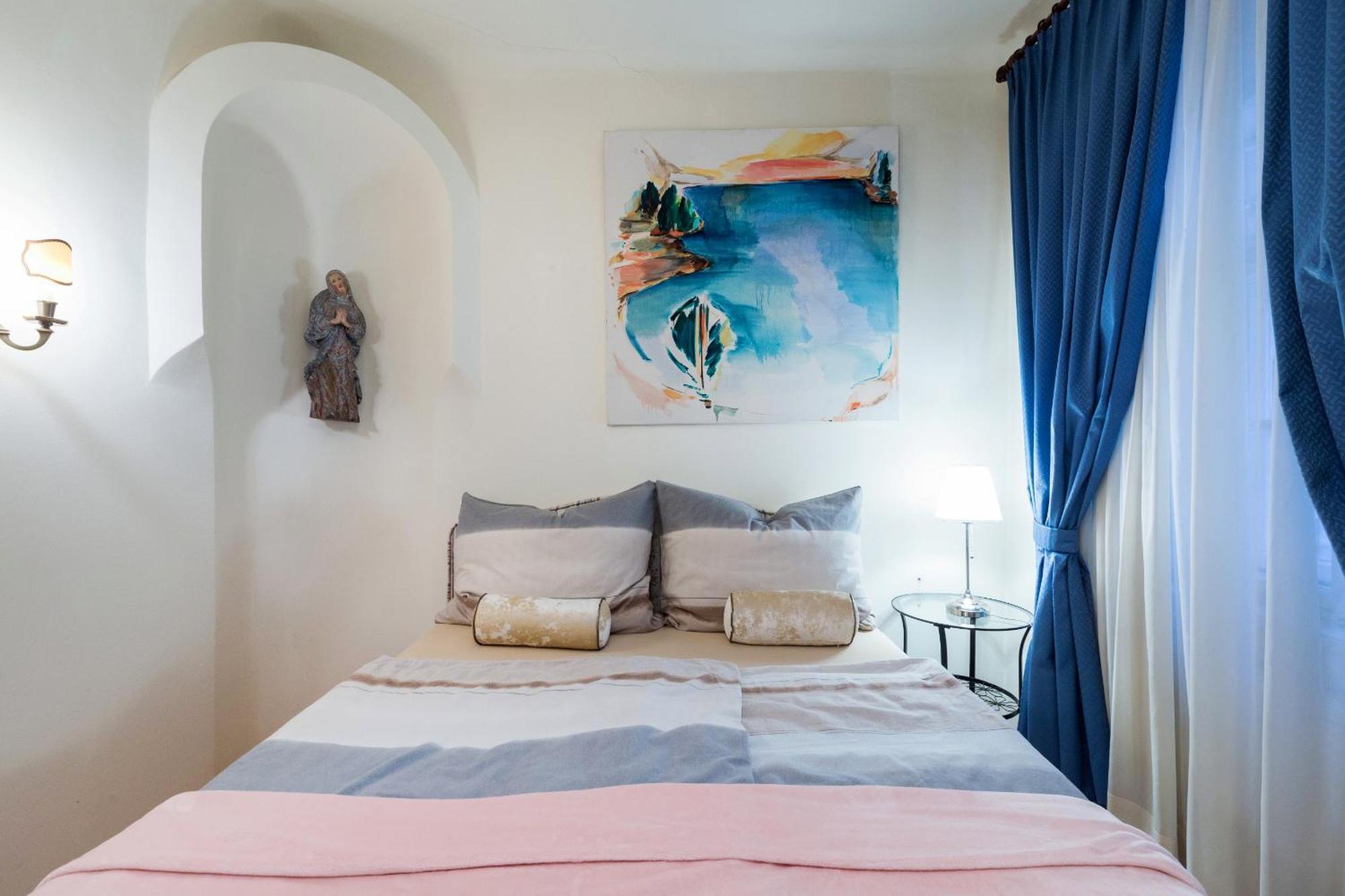 Apartment Sonnenfelsgasse Виена Екстериор снимка