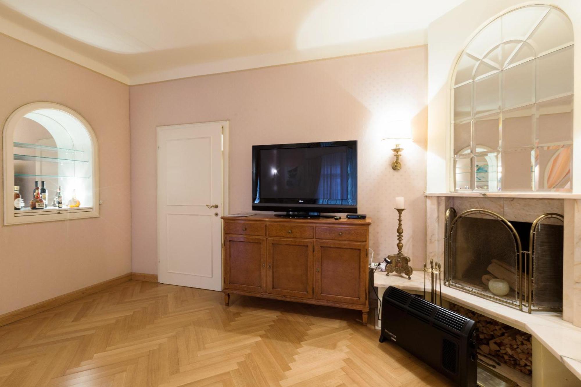 Apartment Sonnenfelsgasse Виена Екстериор снимка